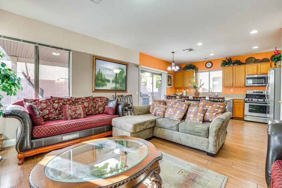 Stay and Play in Las Vegas Spacious Home for Groups House in Spring Valley