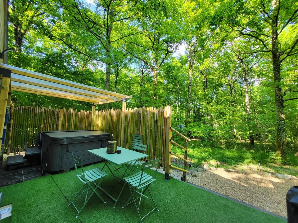 Patio, Natural landscape, View (from property/room), View (from property/room), Spa and wellness centre/facilities, Garden view, Garden view