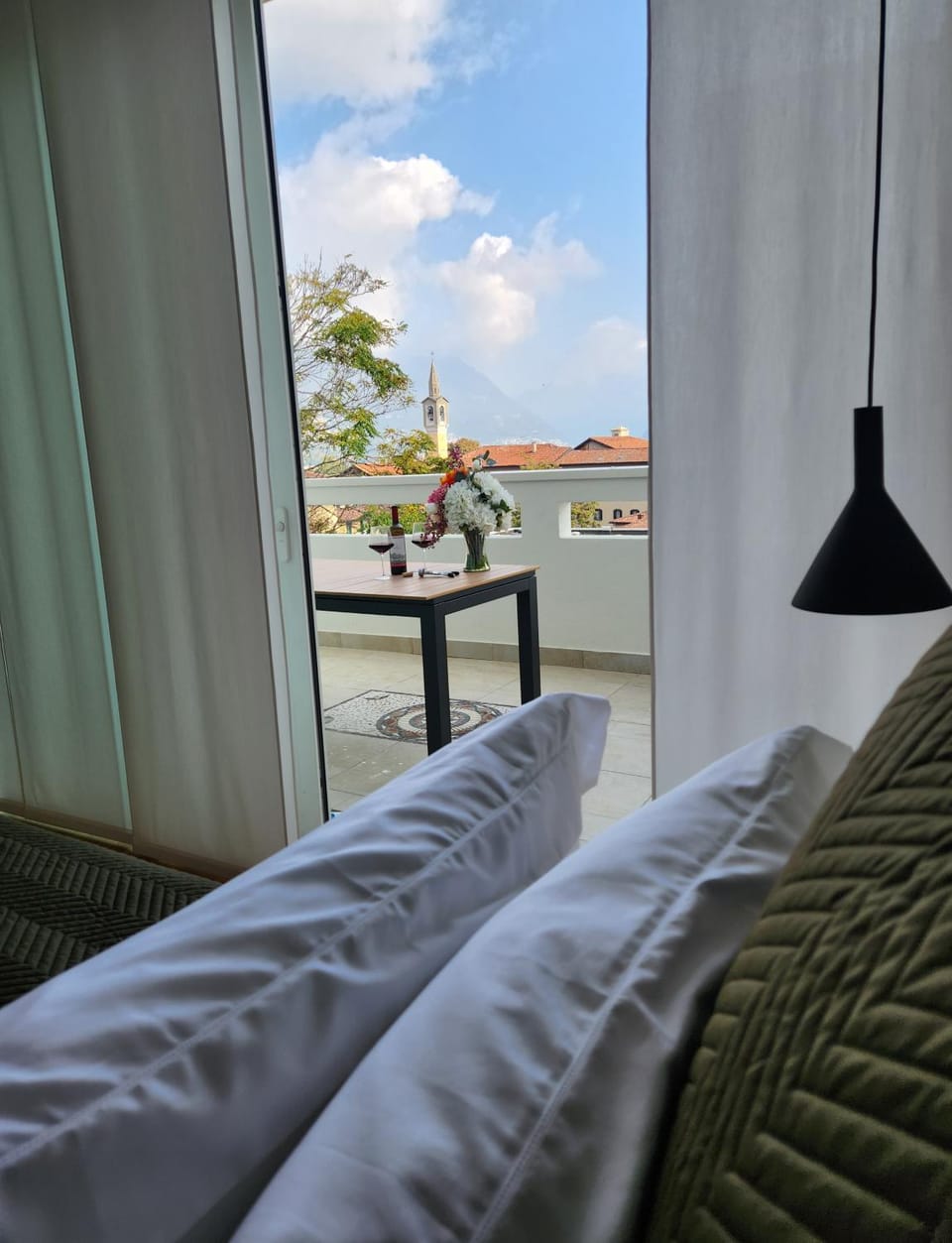 Bed, View (from property/room), Balcony/Terrace