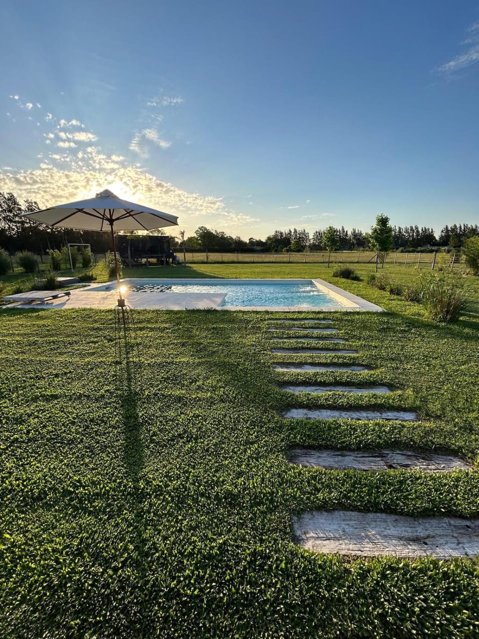 Day, Natural landscape, Garden, Garden, Garden view, Pool view, Swimming pool, Swimming pool