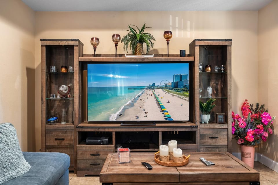 Communal lounge/ TV room, TV and multimedia, Evening entertainment