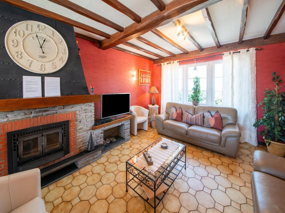 Bathroom, Living room