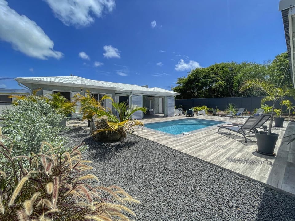 Accès privé 300m Plage Managano - GP SF171 Villa in Grande-Terre, Guadeloupe