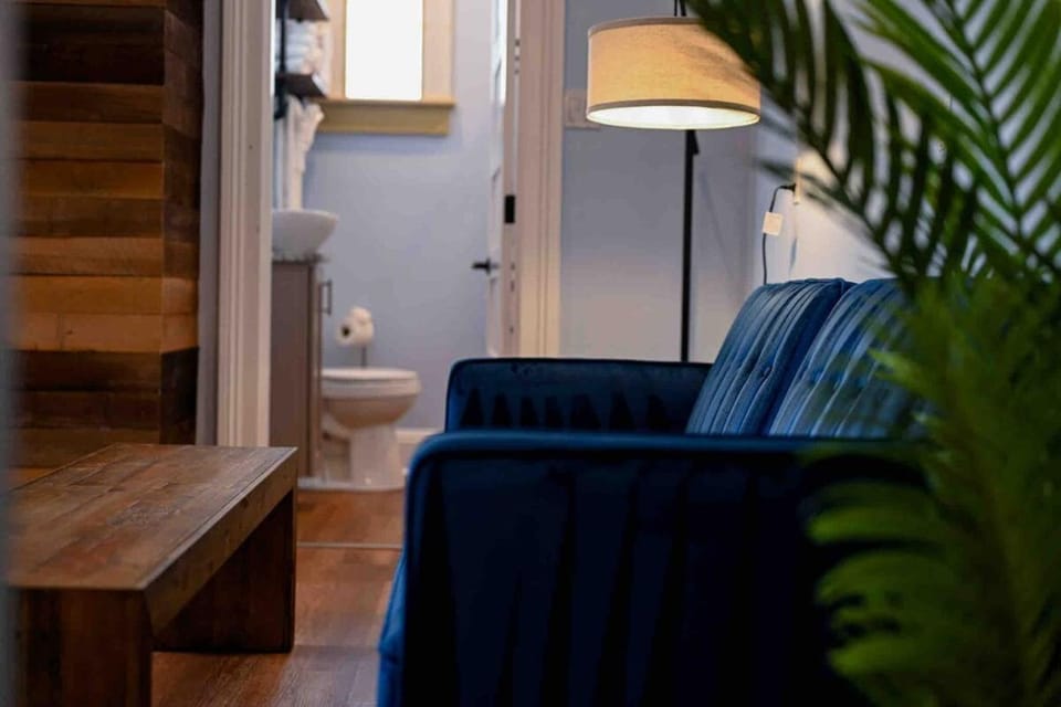 Governors Apartment - 2 bedroom - Steps to FQ Apartment in French Quarter