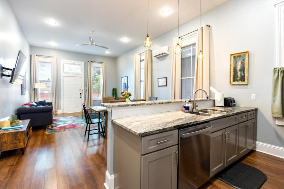 Governors Apartment Across from French Quarter Apartment in French Quarter