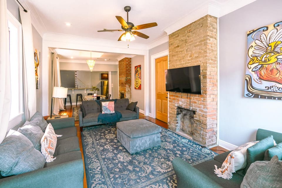 Communal lounge/ TV room, TV and multimedia, Living room, Seating area