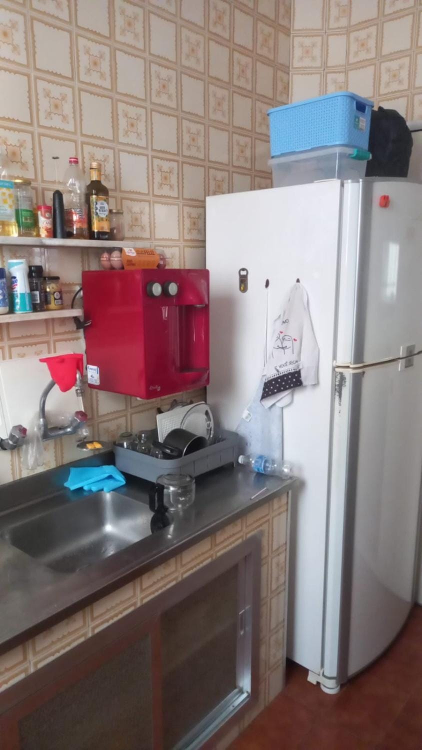 Kitchen or kitchenette, oven, stove