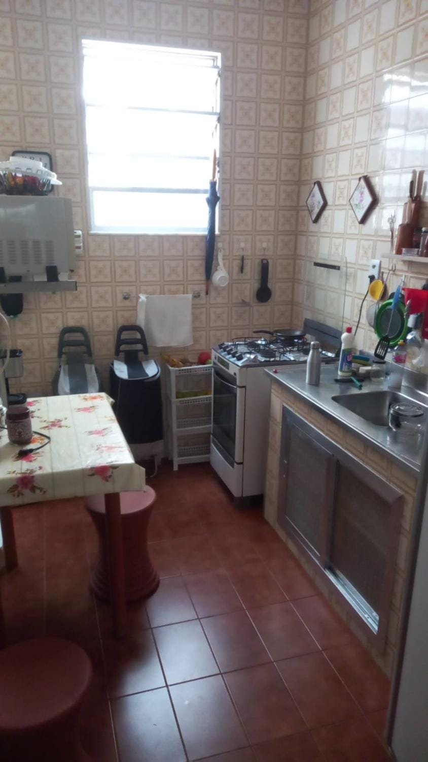 Kitchen or kitchenette, Dining area, oven, stove, toaster