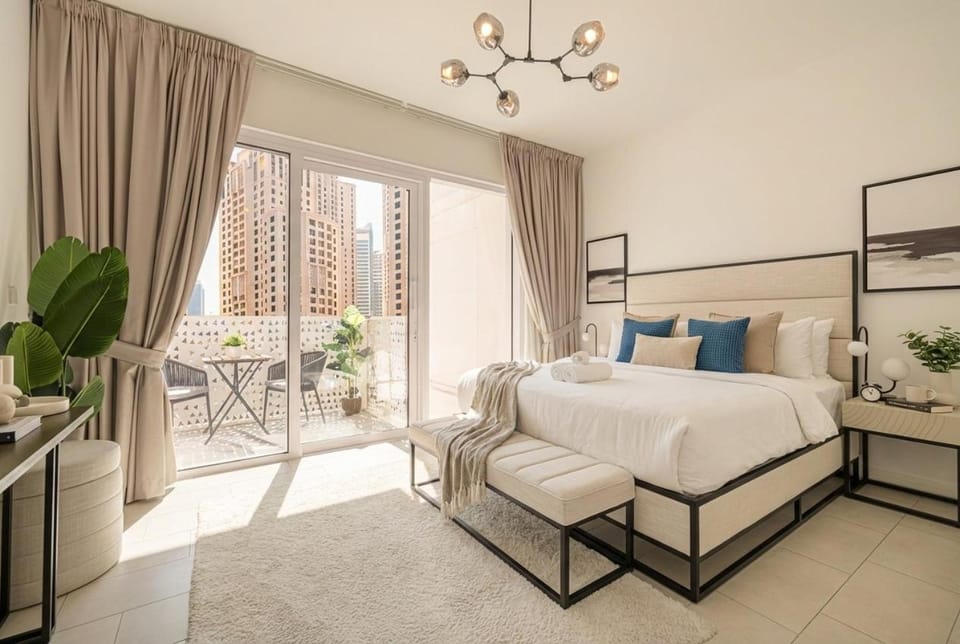 La Vie in JBR! Private Beach! Excellent Apartments! Apartment in Dubai