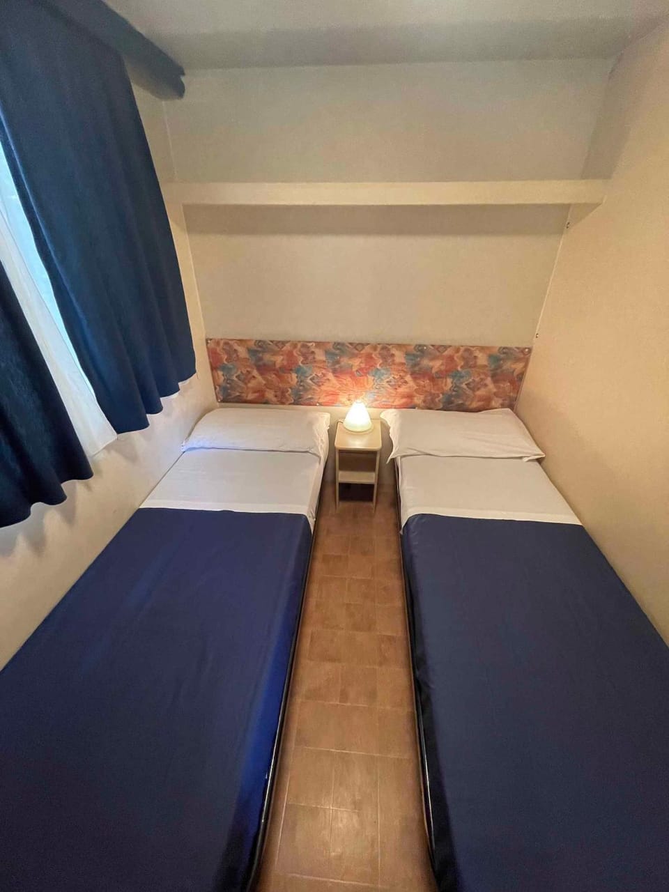 Bed, children