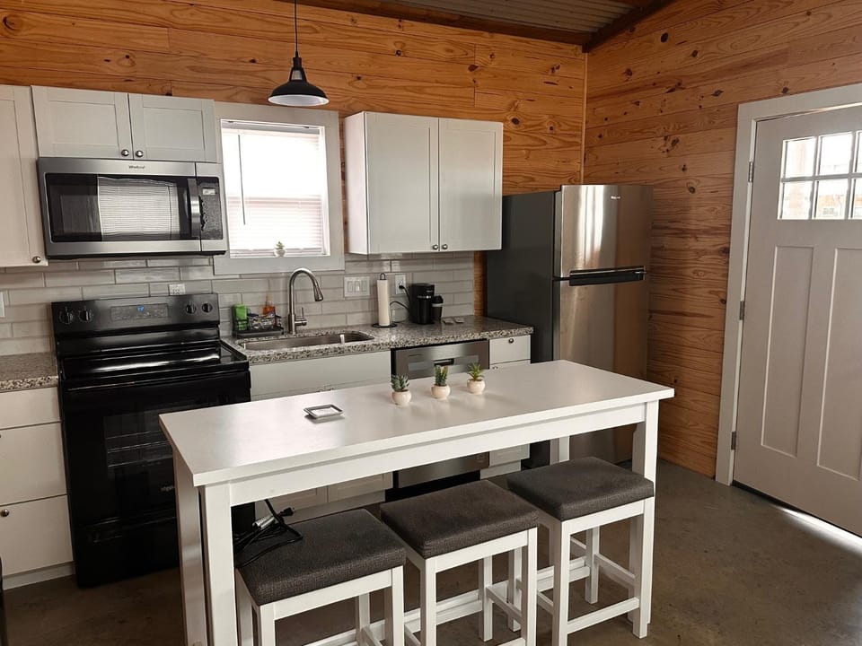 Lagoon Ranch RV Resort House in Lake Livingston