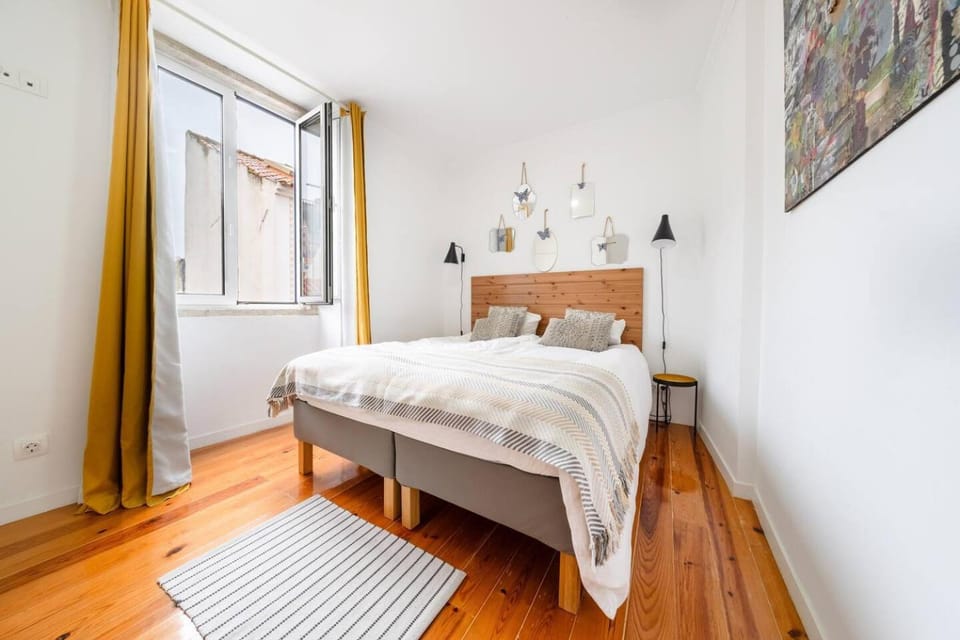 Lisbon Castle-View Penthouse Duplex Apartment in Lisbon