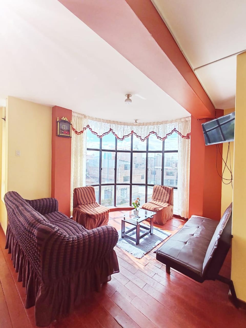 Communal lounge/ TV room, Living room