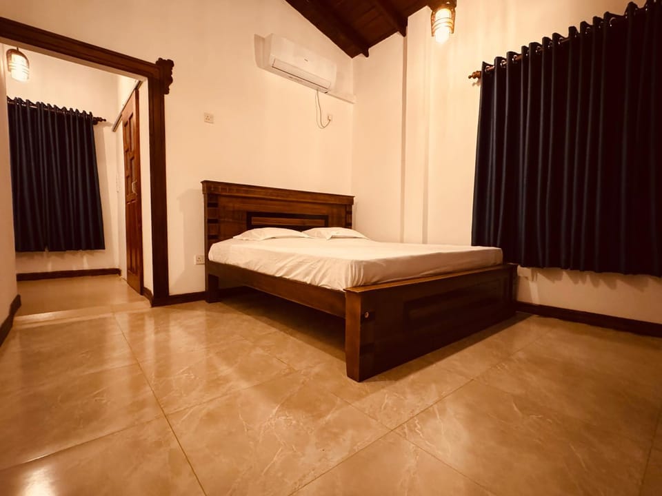 Blue Heaven Guest House Bed and Breakfast in Ahangama