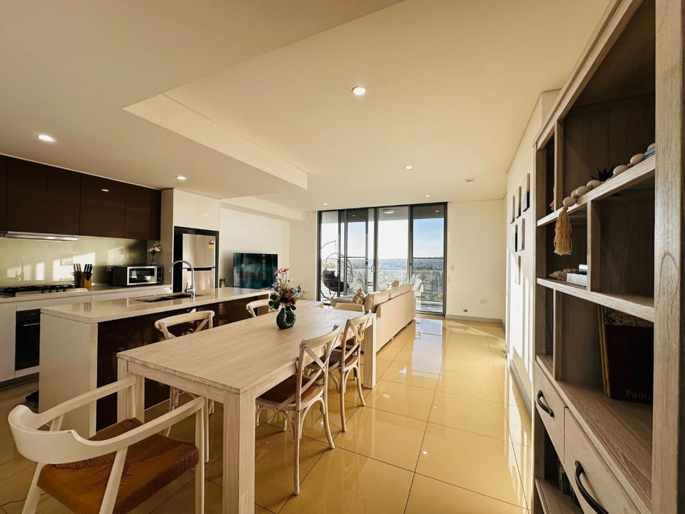 Modern 3-Bedroom Apartment, Ryde NSW 2112 Apartment in Sydney