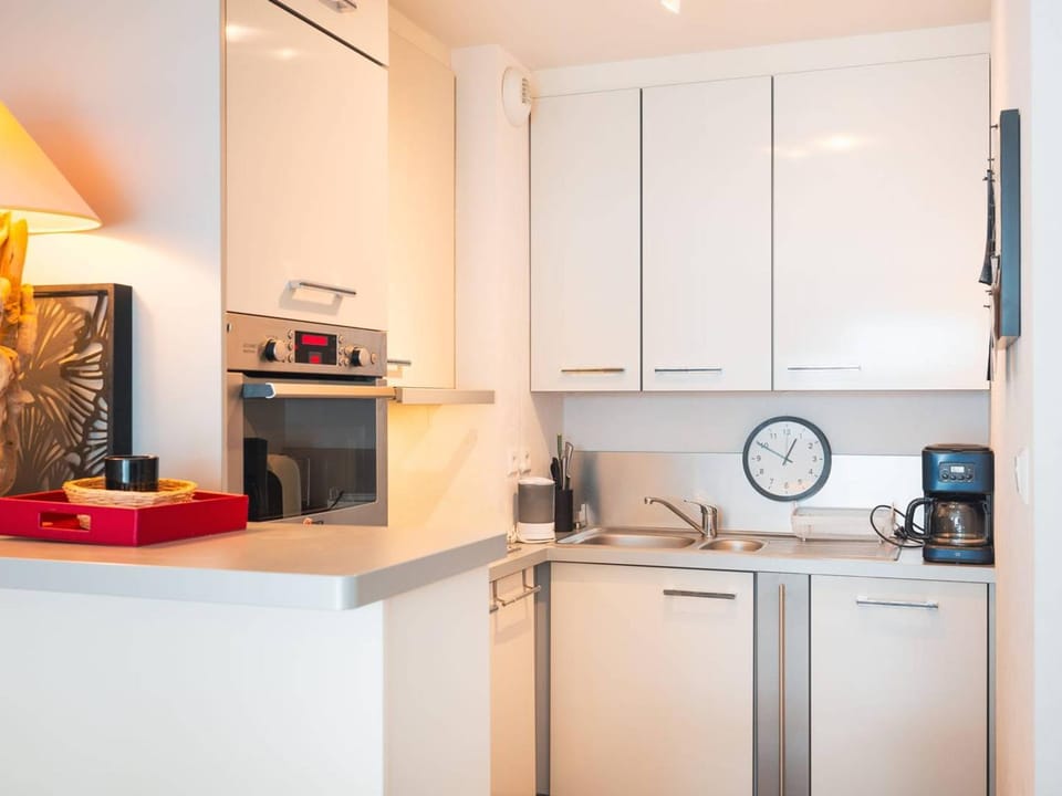 Appartement Centre-Ville avec Terrasse Wifi - FR-1-821-24 Apartment in Hauts-de-France