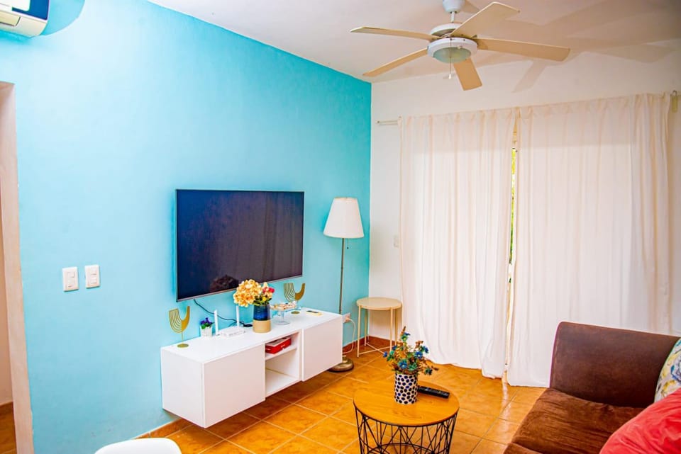 Communal lounge/ TV room, TV and multimedia