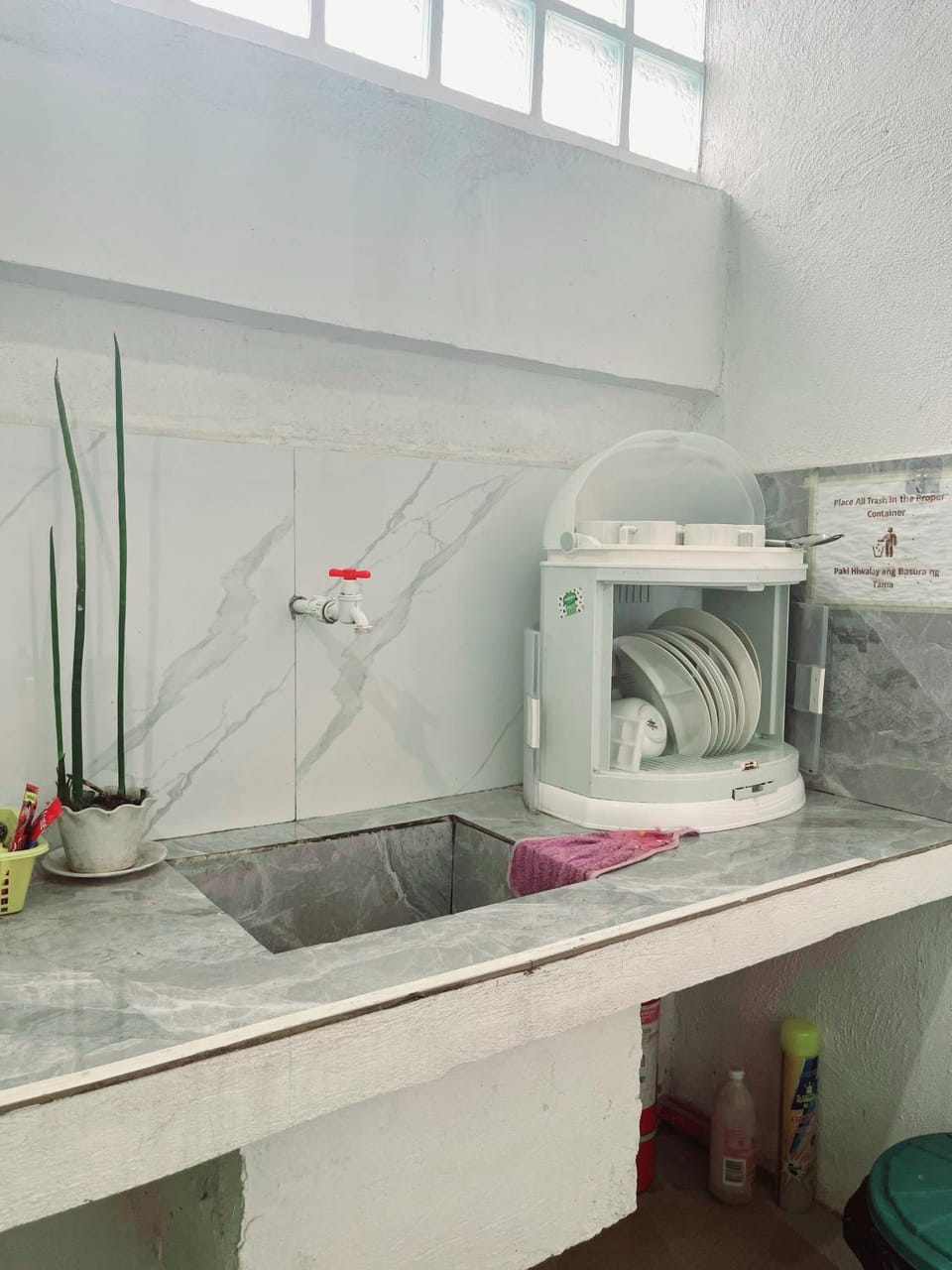 Kitchen or kitchenette