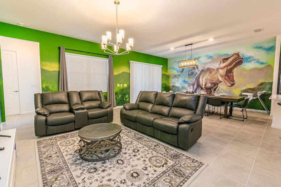 2476 SHANTI DRIVE 12BED Villa in Kissimmee
