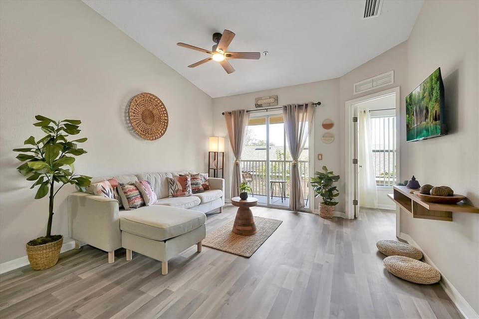2722 CLUB CORTILE UNIT B 3BED Apartment in Kissimmee