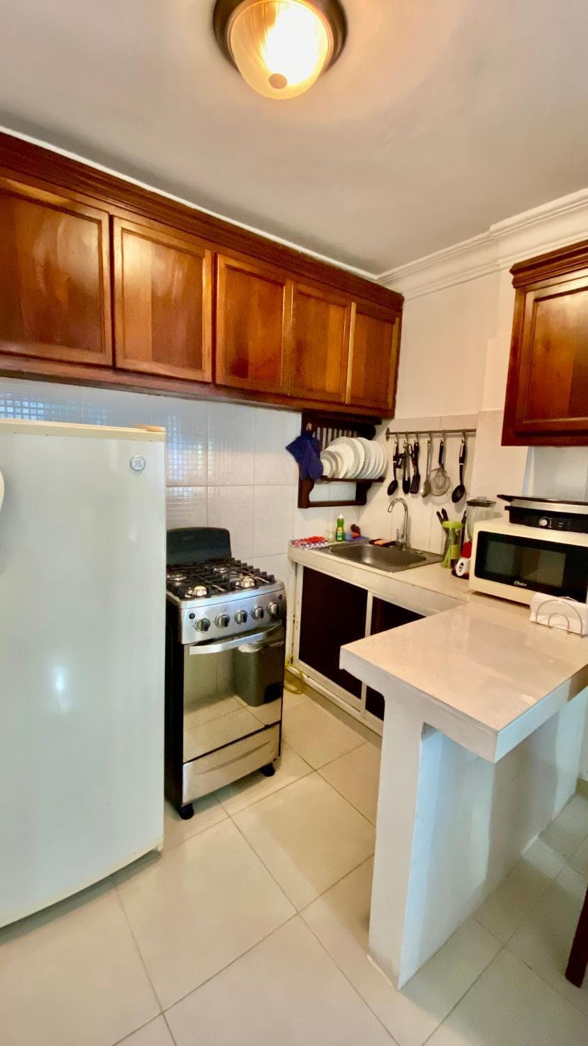 microwave, oven, kitchen