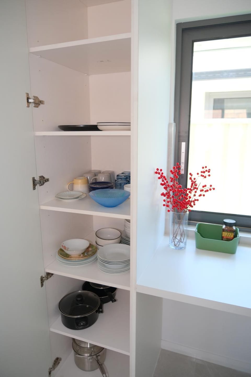 A2 Airport 2BR Haven - Garden & Parking House in Perth