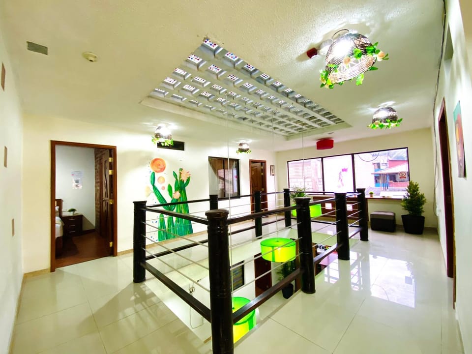 Hostal Green Garden en el centro de Baños de Agua Santa Hotel in Banos