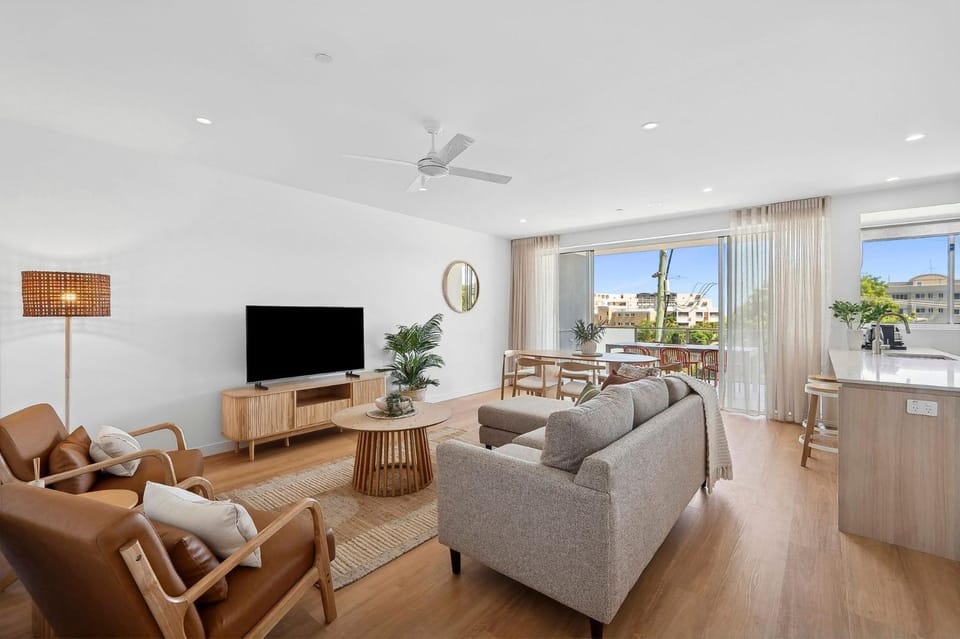 Communal lounge/ TV room, TV and multimedia, Evening entertainment