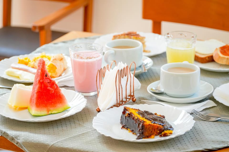 Food and drinks, Food, Breakfast, Continental breakfast
