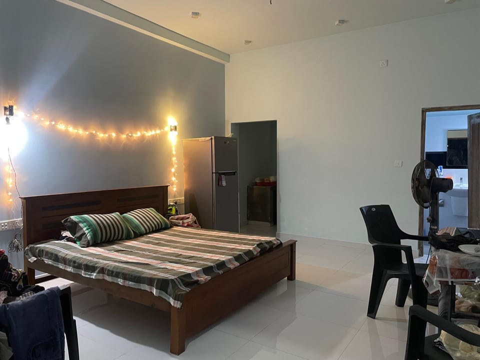 Living room, Photo of the whole room, Bedroom