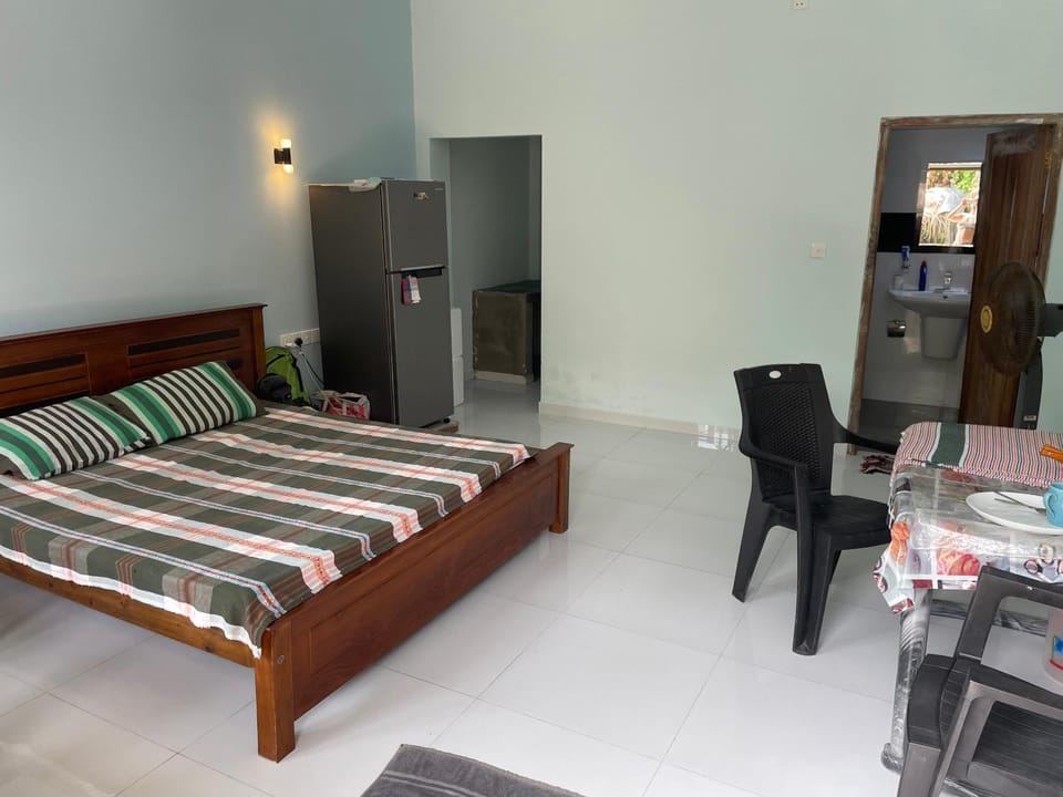 Living room, Photo of the whole room, Bedroom