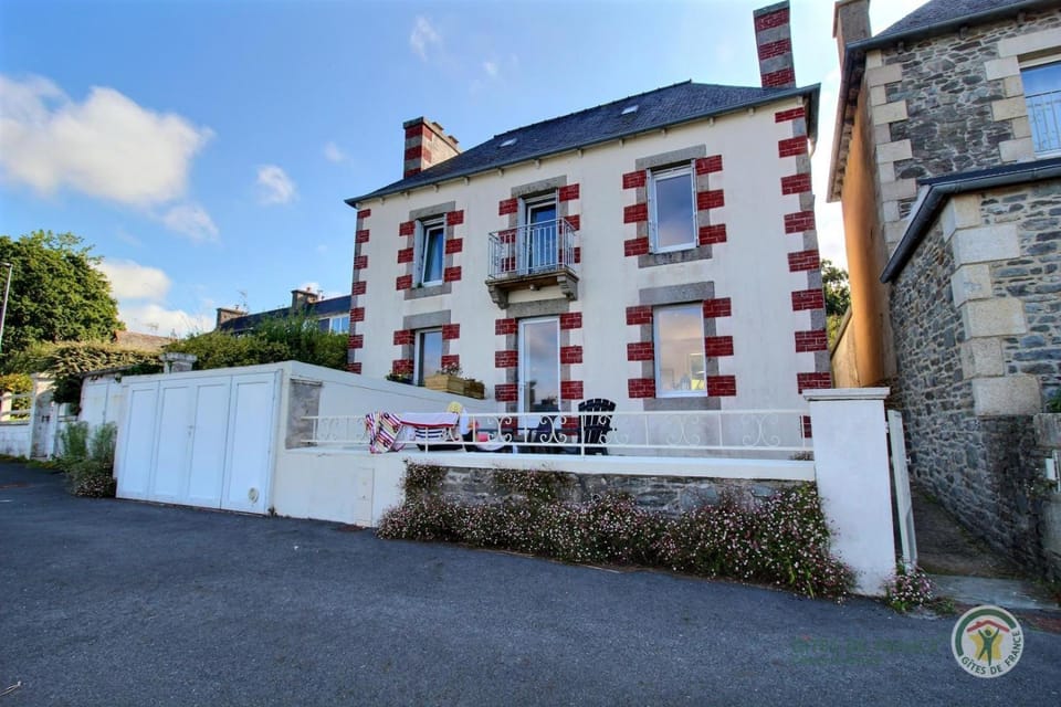 La maison du pont House in France