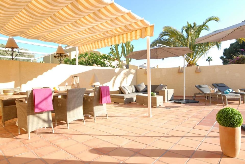 Casa Luna la Nucia House in Marina Baixa