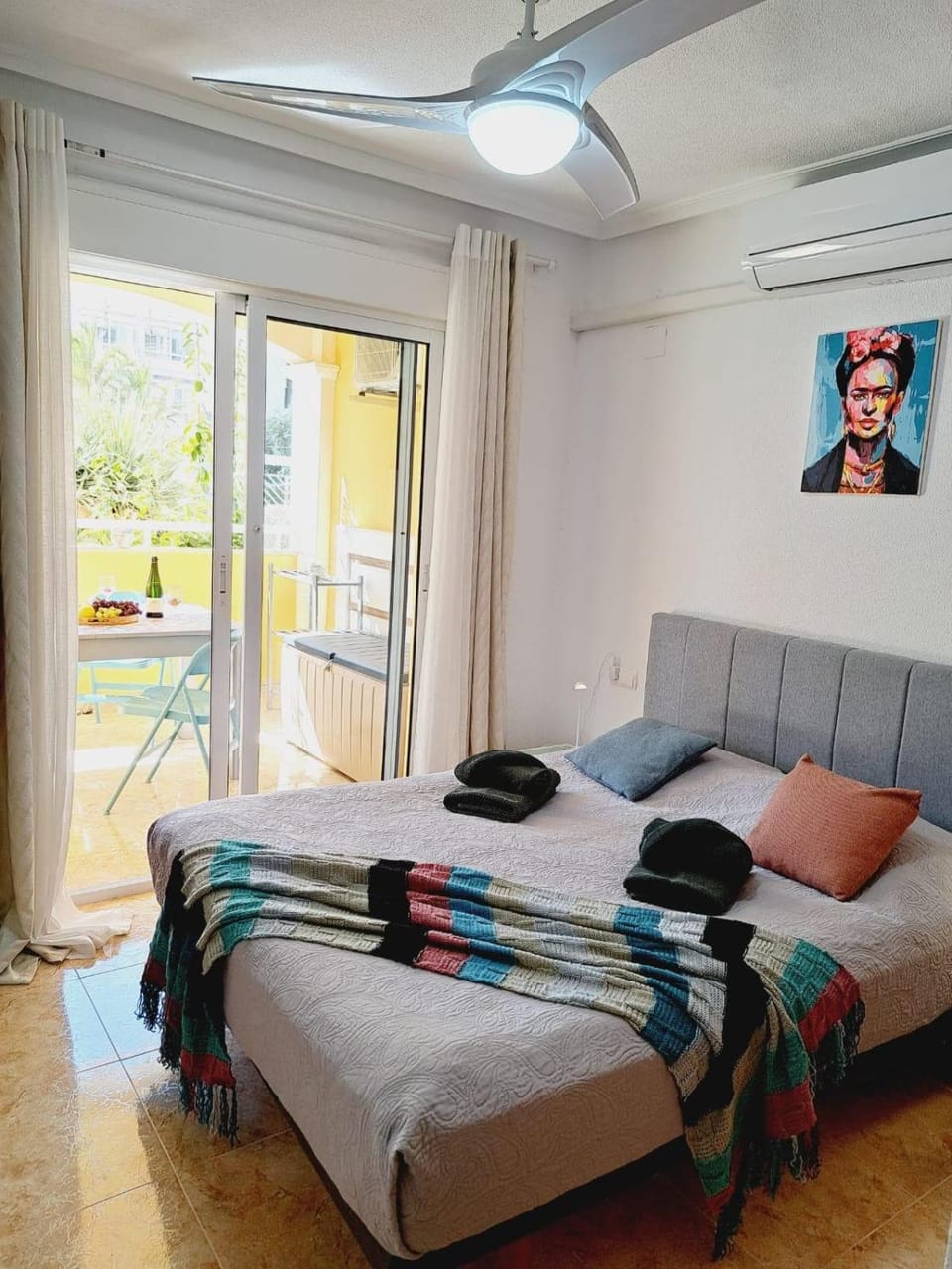 Bed, Photo of the whole room, Bedroom, towels, air conditioner