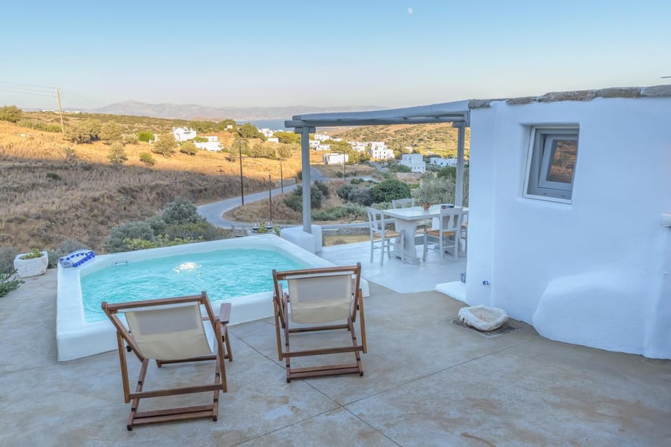Natural landscape, Balcony/Terrace, Mountain view, Pool view, Sea view, sunbed