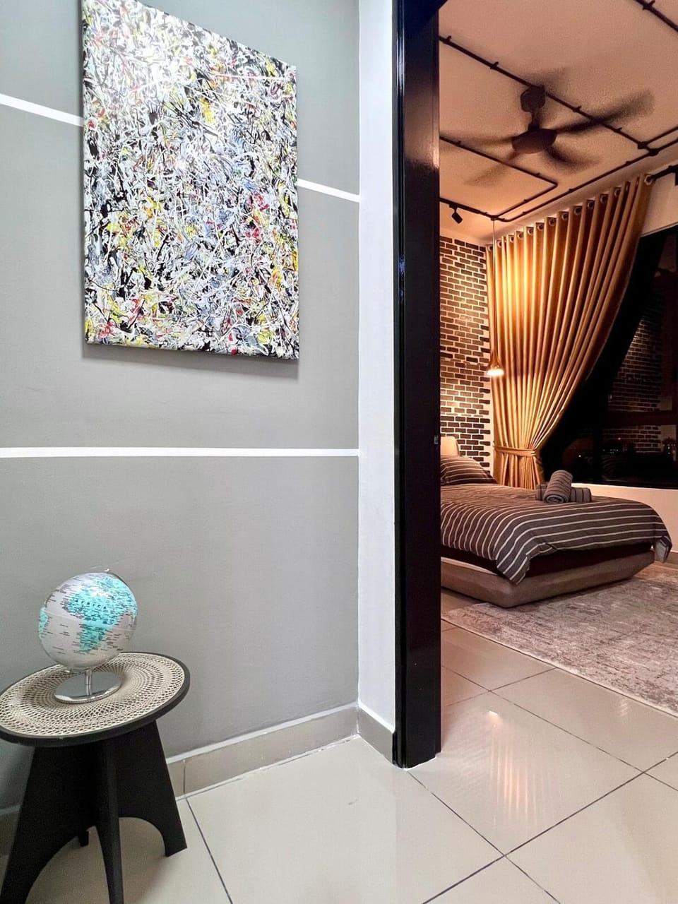 UrbanRuma BrickLoft Putrajaya Near IOI City Mall 3BR WiFi Apartment in Putrajaya