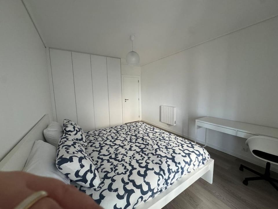Bed, Photo of the whole room, Bedroom, heating, wardrobe