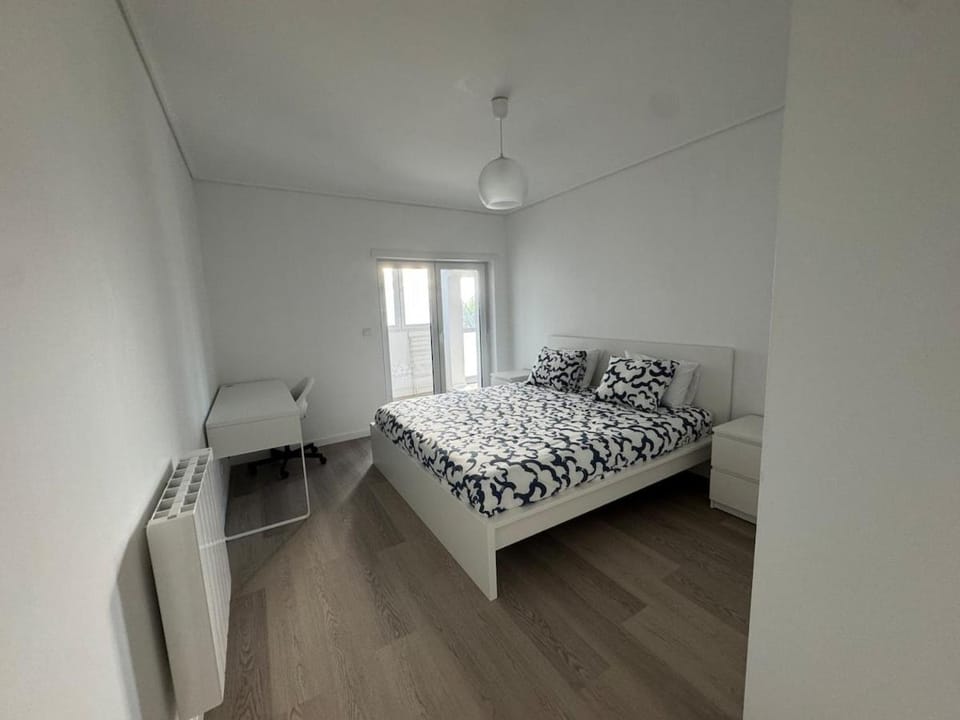 Bed, Photo of the whole room, Bedroom, heating, wardrobe
