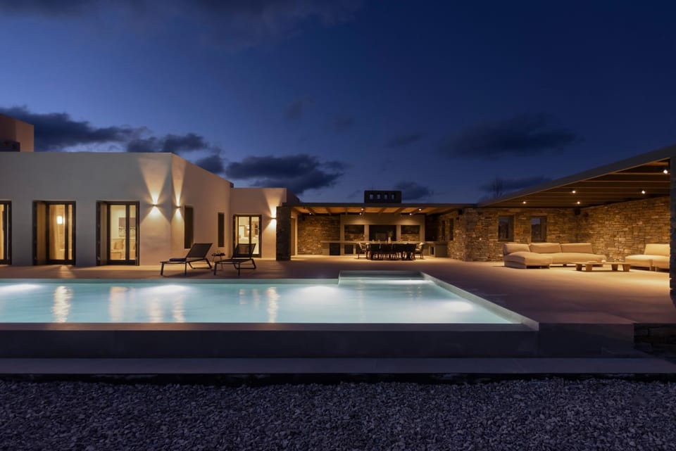 Night, Pool view, Swimming pool, sunbed