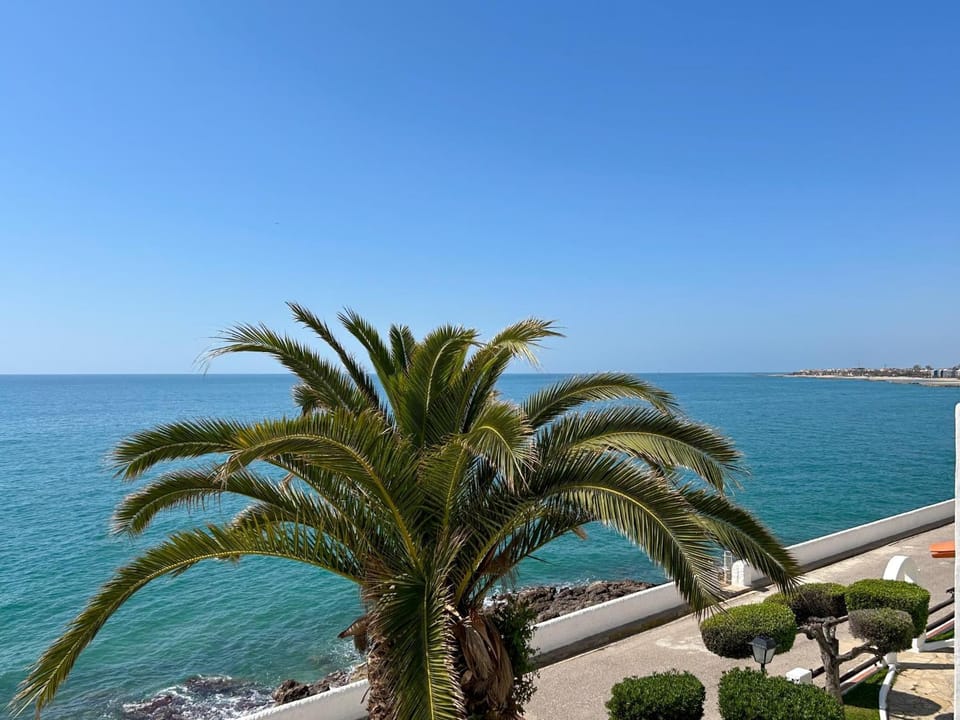 PalmBreeze Apartment in Garraf