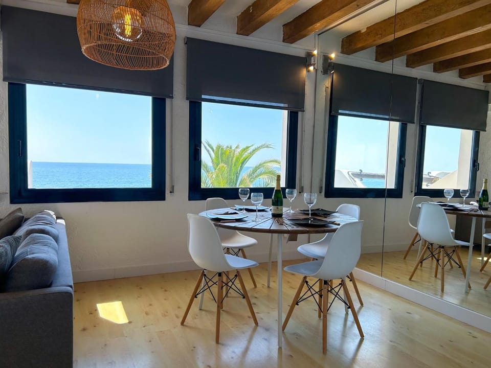 PalmBreeze Apartment in Garraf