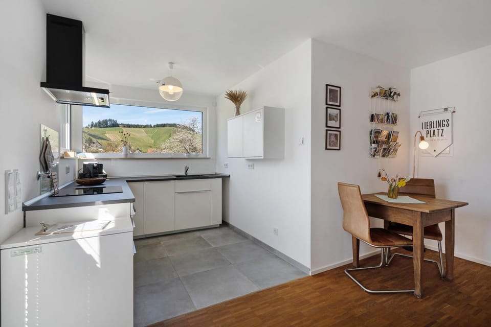 Property building, Kitchen or kitchenette, Living room