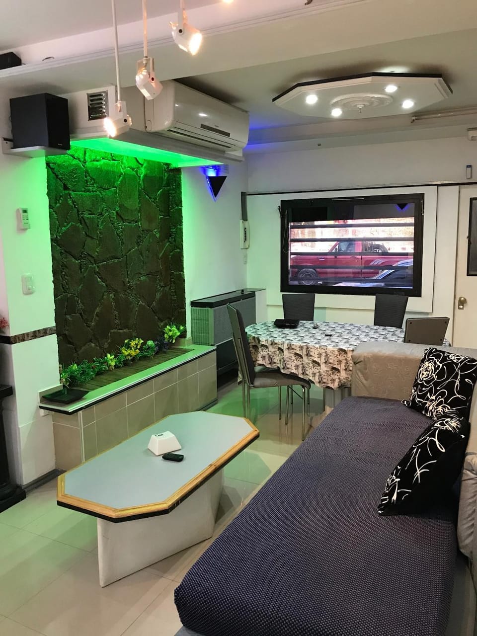 Seating area