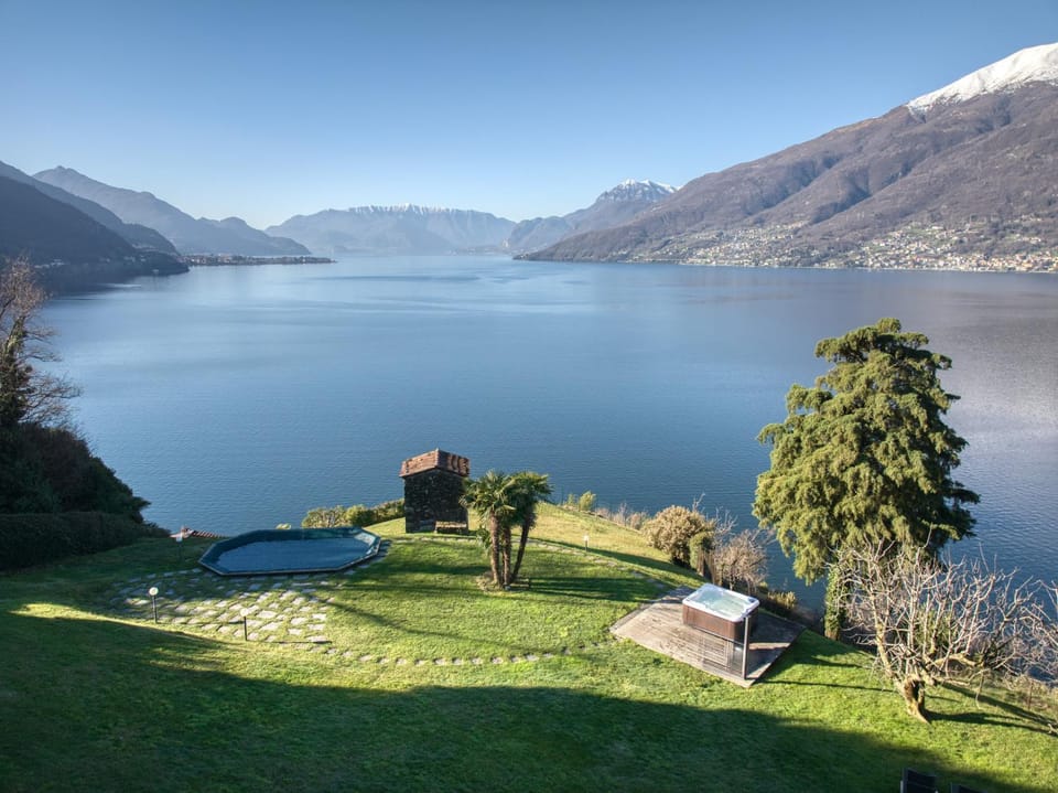 Garden, Hot Tub, Lake view, Swimming pool
