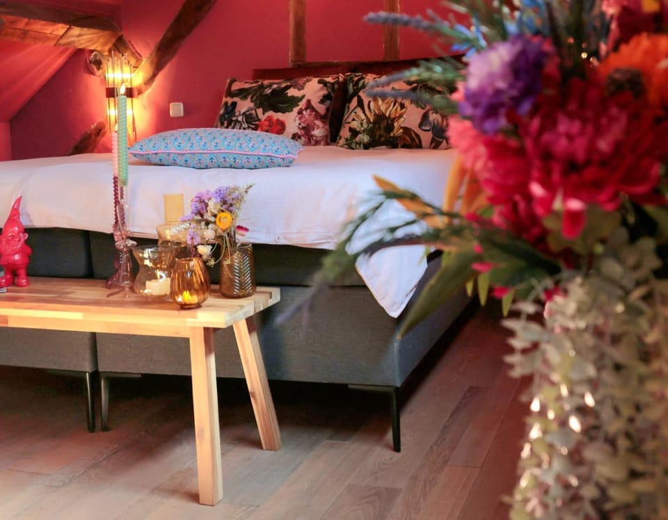 Bed, Bedroom