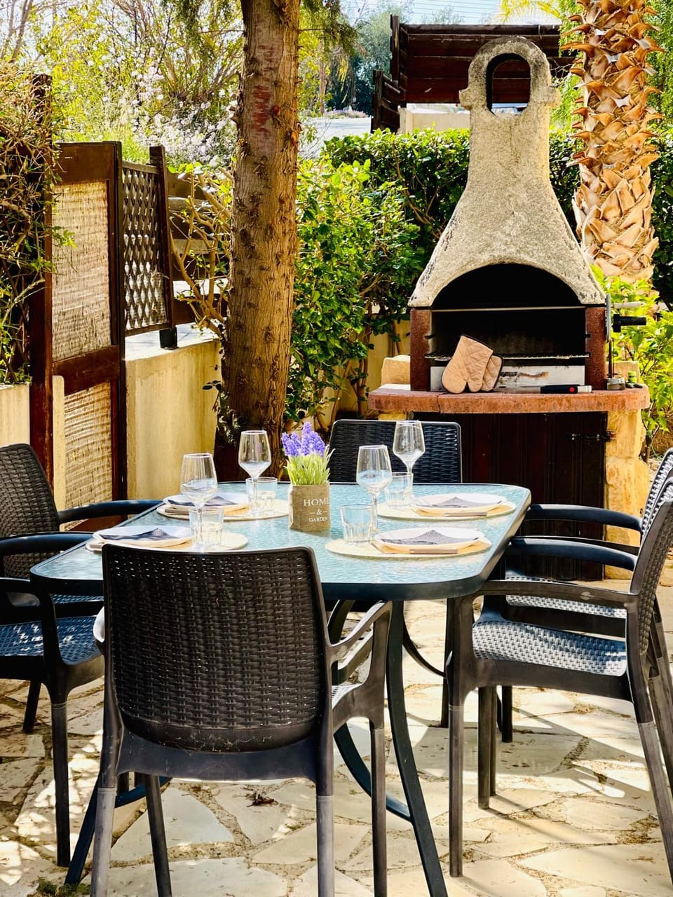 BBQ facilities, Balcony/Terrace, Seating area, Dining area