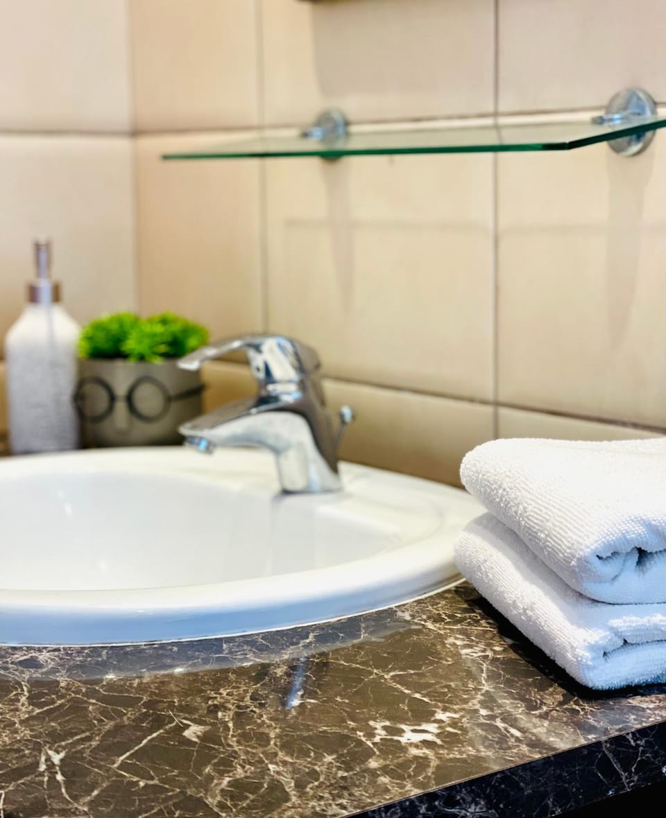 Toilet, Bathroom, towels