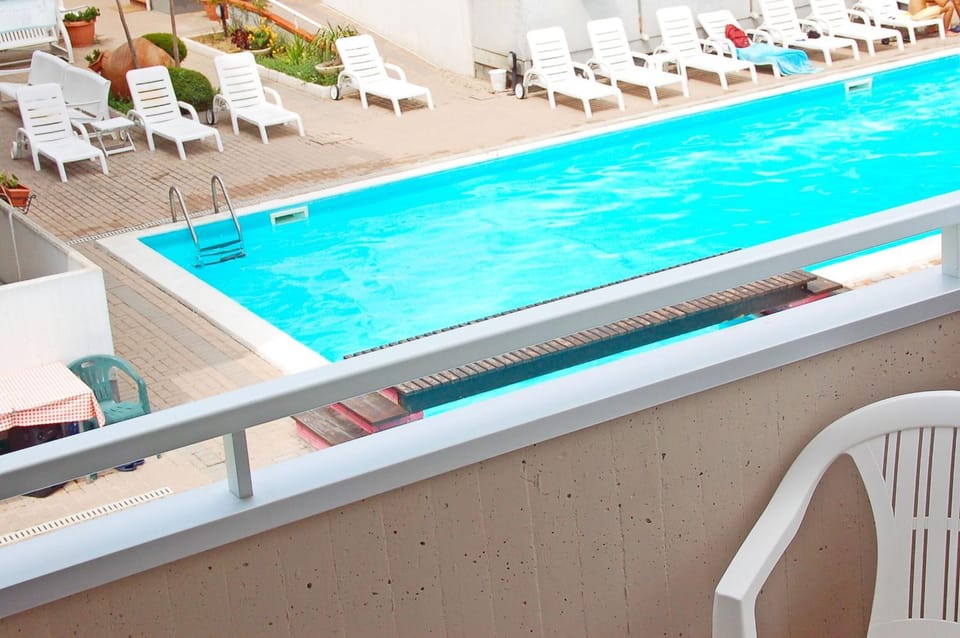 Spring, Summer, Autumn, Swimming pool