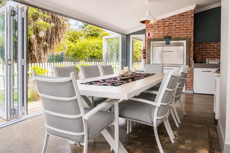 Patio, pet friendly