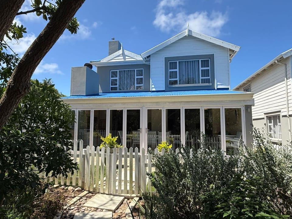 Property building, Garden view